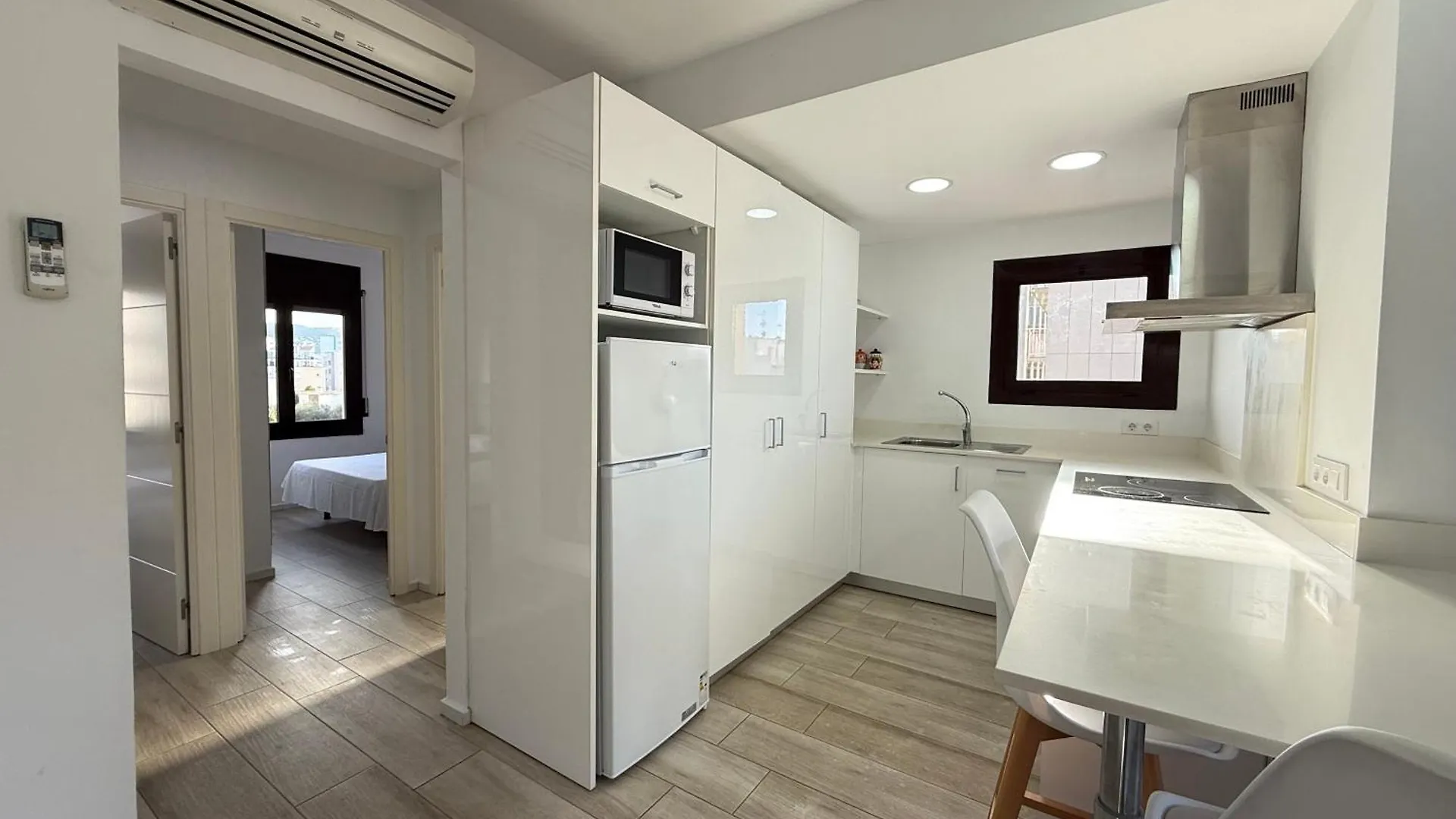 Agi Montseny Apartment Roses